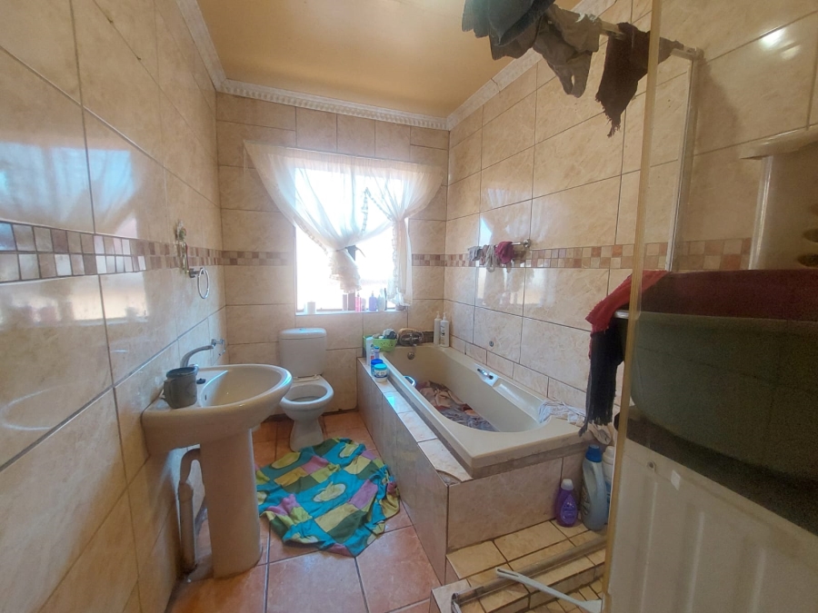 3 Bedroom Property for Sale in Ikageng North West